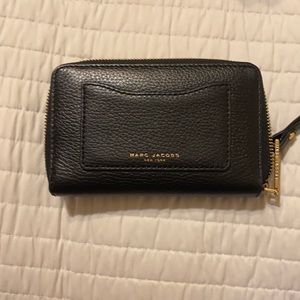 Marc Jacob’s black leather wallet wristlet